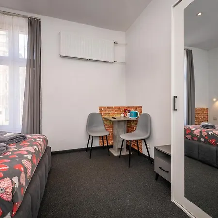 70S Hostel Kraków Zewnętrze zdjęcie